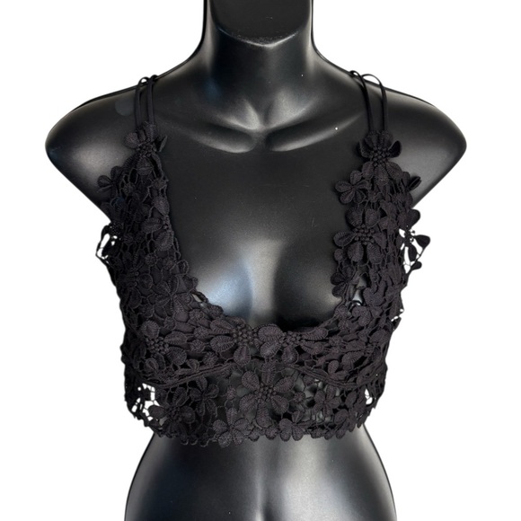 Free People Intimately Black Floral Lace Crop Top bralette Miss Dazie sz M NWT - Picture 10 of 14
